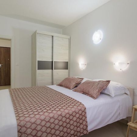 Apartment S-7 Trogir Bagian luar foto