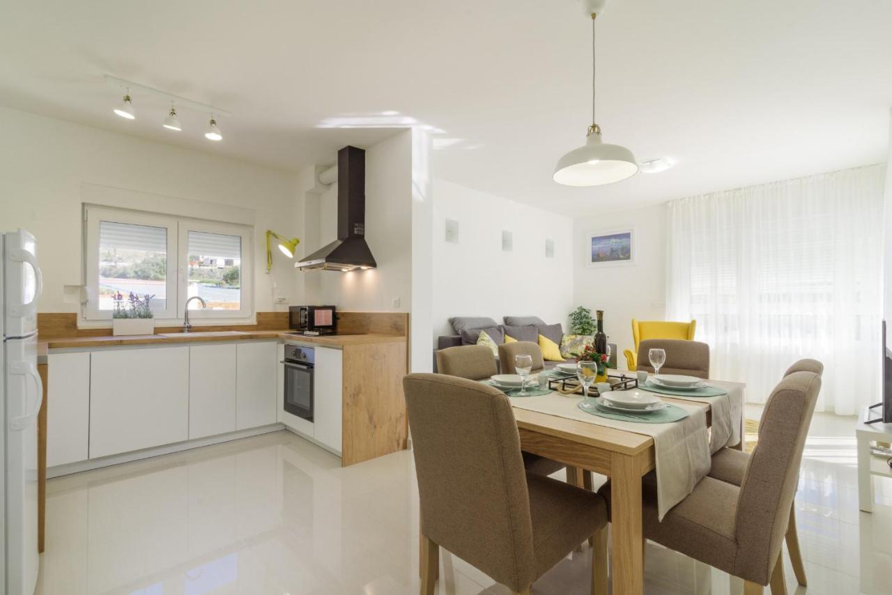 Apartment S-7 Trogir Bagian luar foto
